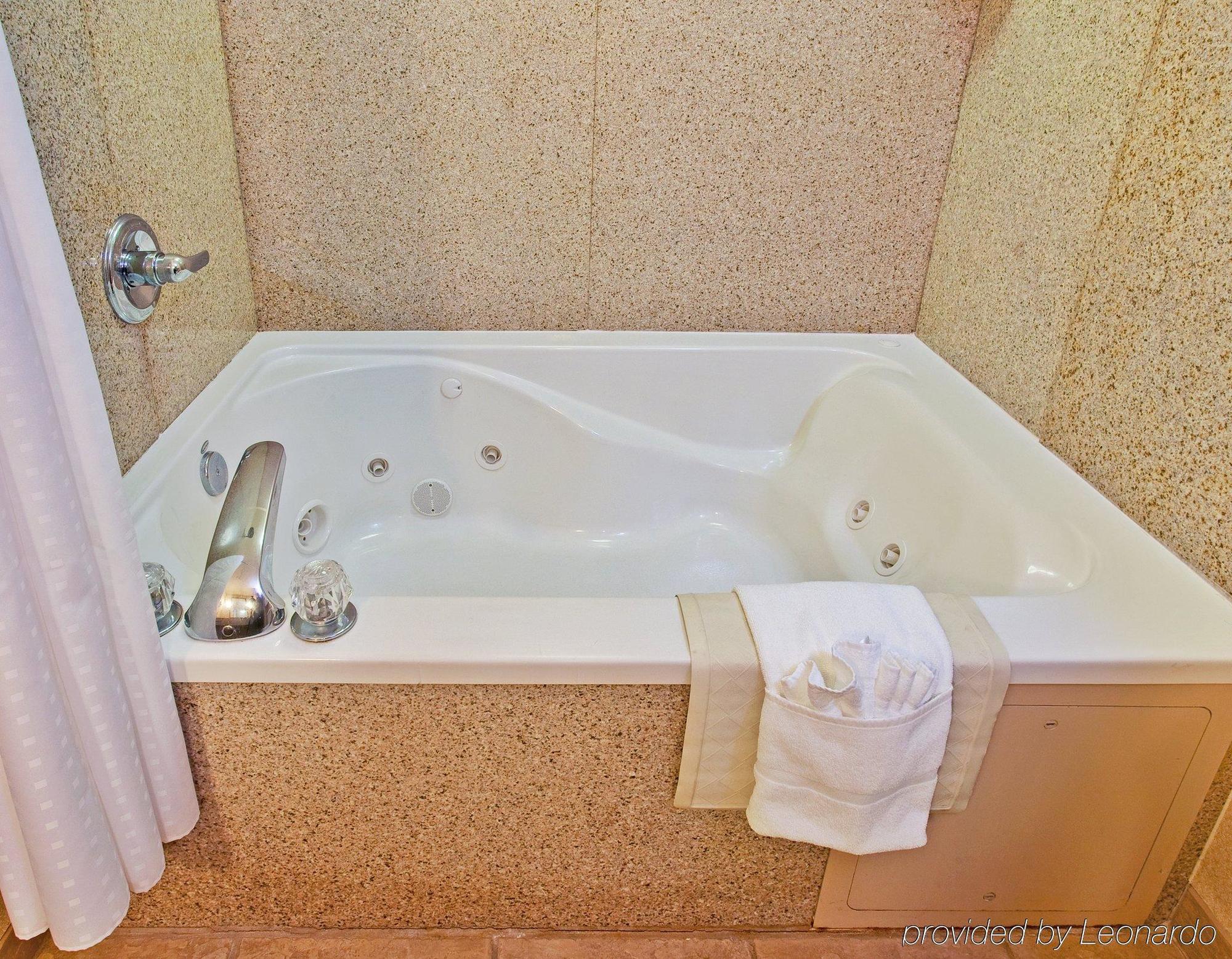 Holiday Inn Express & Suites Dyersburg By Ihg Ruang foto