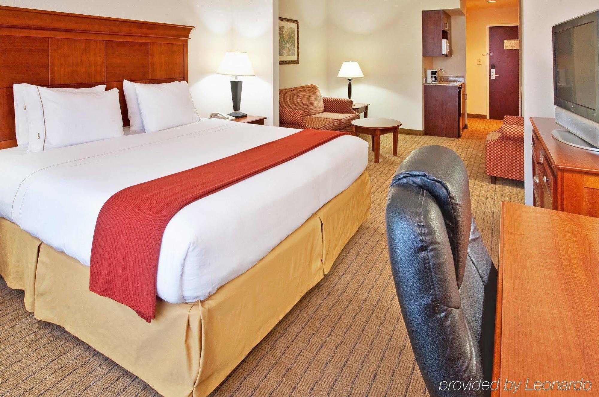 Holiday Inn Express & Suites Dyersburg By Ihg Ruang foto
