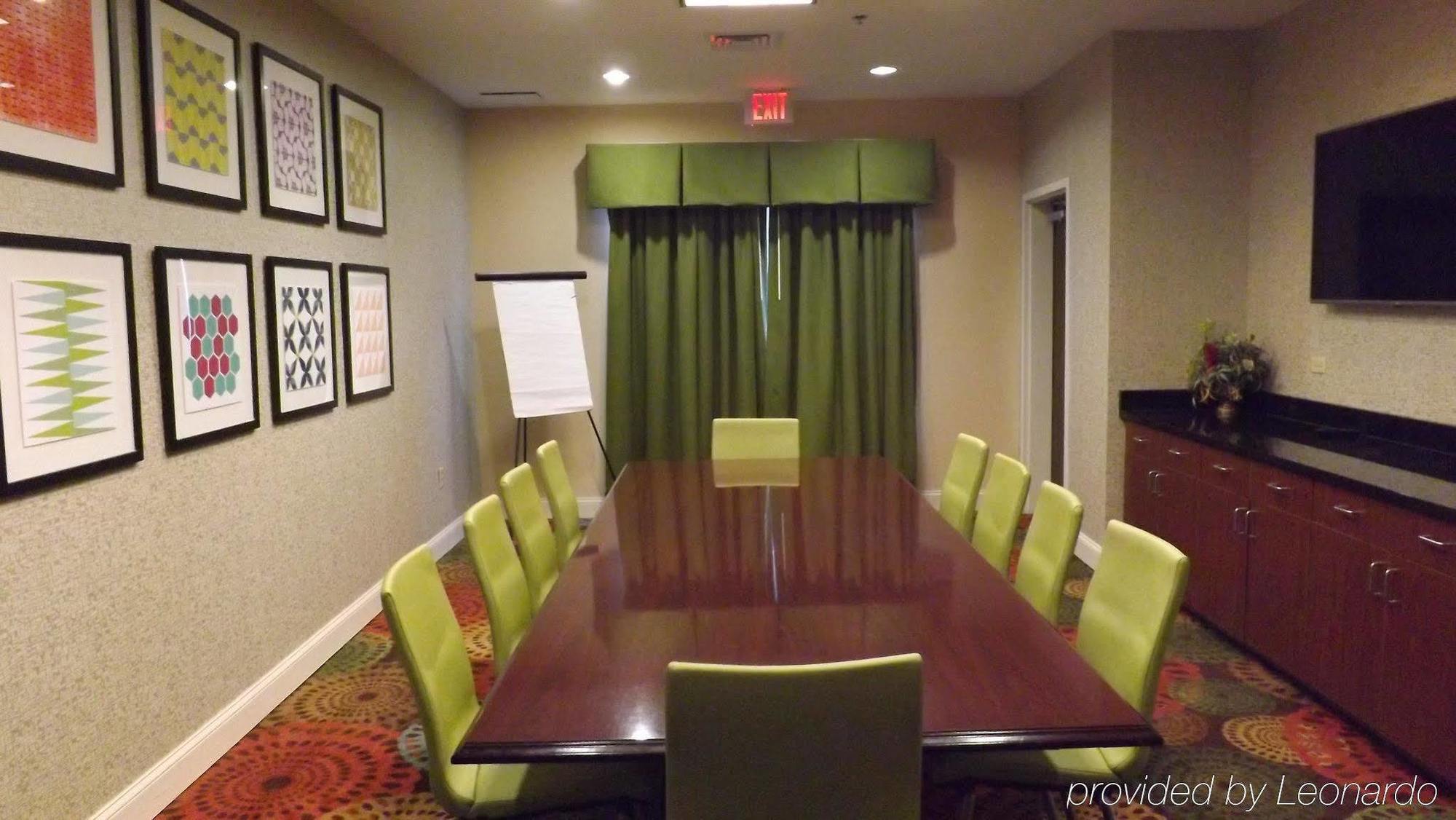 Holiday Inn Express & Suites Dyersburg By Ihg Bagian luar foto